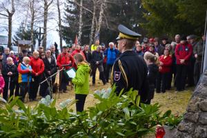 Zbrani ob proslavi v spomin na tragične dogodke
